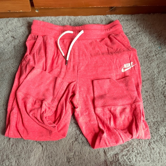 Girls Nike Joggers - Picture 1 of 3